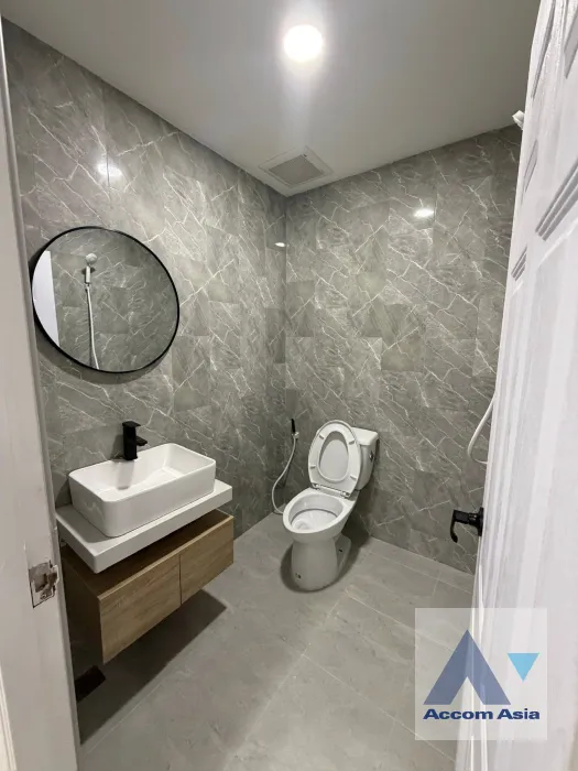 26  4 br Townhouse For Rent in Sathorn ,Bangkok BTS Saint Louis AA45870