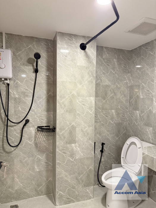 23  4 br Townhouse For Rent in Sathorn ,Bangkok BTS Saint Louis AA45870