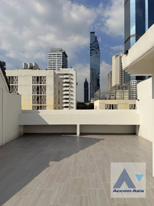 21  4 br Townhouse For Rent in Sathorn ,Bangkok BTS Saint Louis AA45870