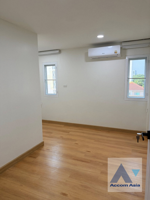 17  4 br Townhouse For Rent in Sathorn ,Bangkok BTS Saint Louis AA45870