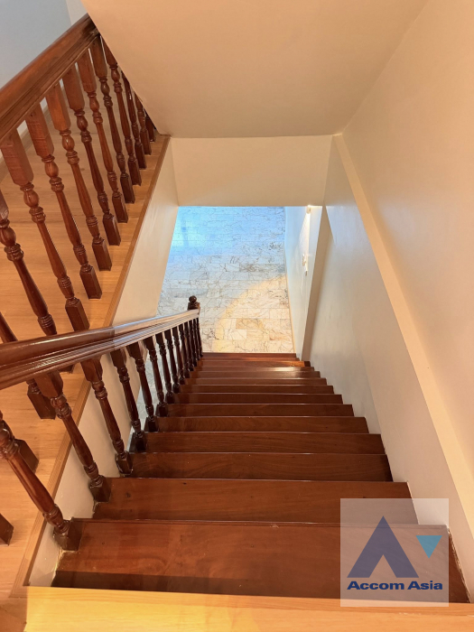 9  4 br Townhouse For Rent in Sathorn ,Bangkok BTS Saint Louis AA45870