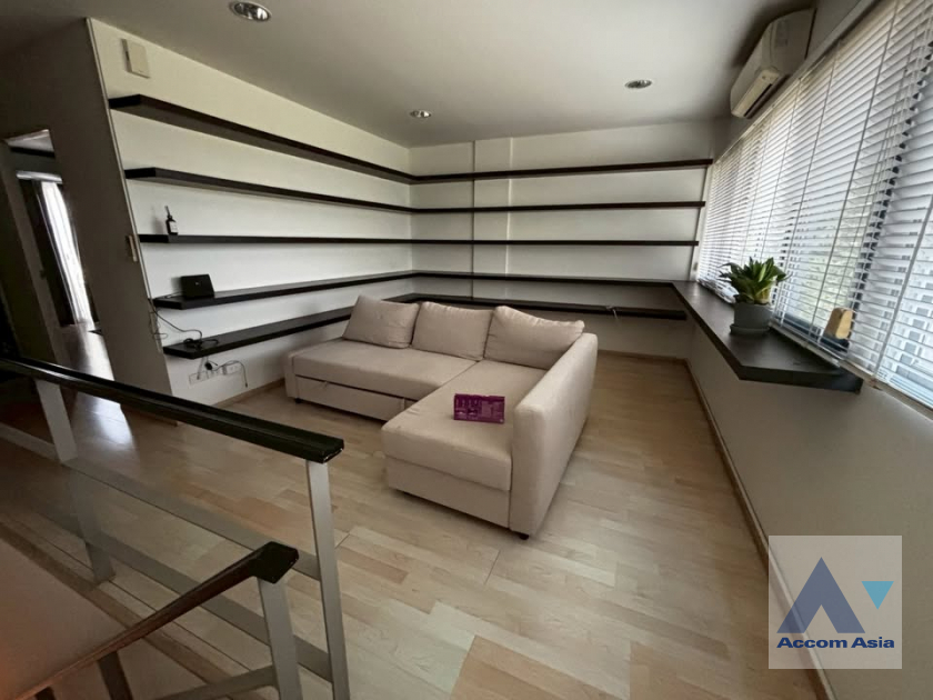  1  3 br Townhouse For Rent in Pattanakarn ,Bangkok ARL Ramkhamhaeng at Noble Cube AA45875