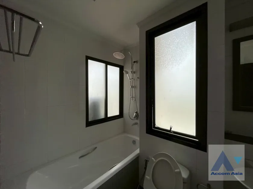 17  3 br Condominium for rent and sale in Sukhumvit ,Bangkok BTS Ekkamai at Cross Creek AA45879