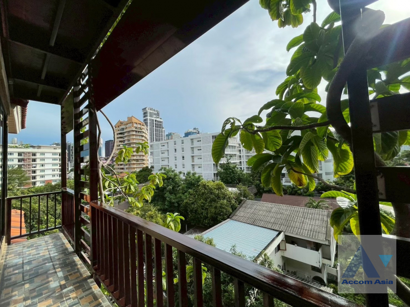 20  3 br Condominium for rent and sale in Sukhumvit ,Bangkok BTS Ekkamai at Cross Creek AA45879