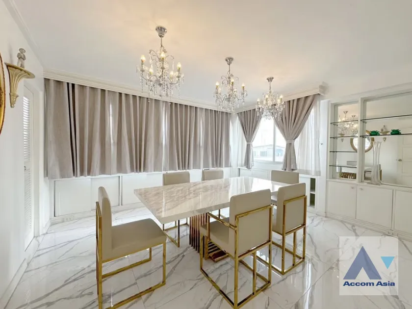Big Balcony, Duplex Condo, Penthouse condominium for sale in Ploenchit at Ploenchit Terrace, Bangkok Code AA45880