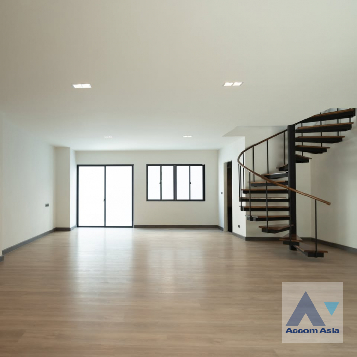 9  2 br Townhouse For Sale in Krungthep Kreetha ,Bangkok  at The Preston Townhome AA45882