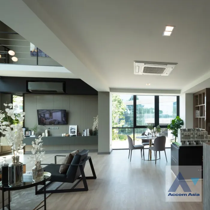 unitHome Office, Corner Unit |  2 Bedrooms  Townhouse For Sale in Krungthep Kreetha, Bangkok  (AA45882)