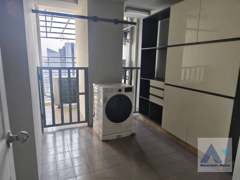 26  6 br Condominium for rent and sale in Ratchadaphisek ,Bangkok MRT Rama 9 at Belle Grand Rama 9  (Belle Avenue) AA45883