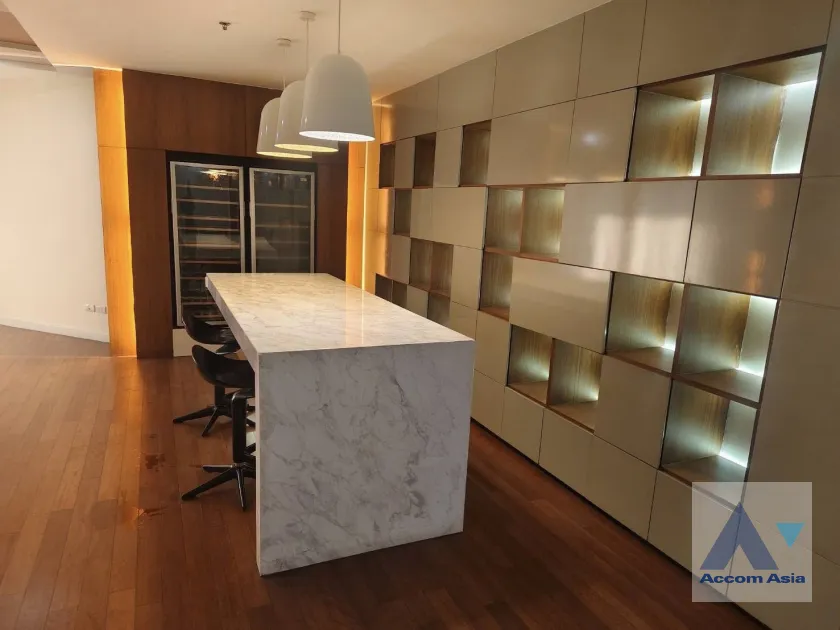 6  6 br Condominium for rent and sale in Ratchadaphisek ,Bangkok MRT Rama 9 at Belle Grand Rama 9  (Belle Avenue) AA45883