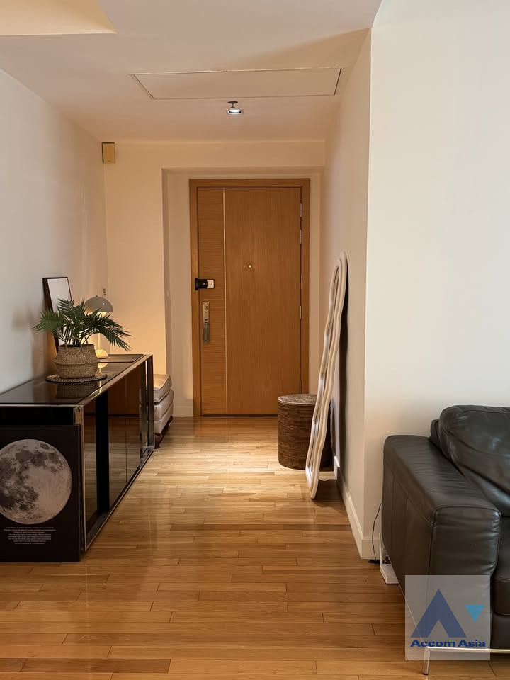  1  3 br Condominium For Sale in Sukhumvit ,Bangkok BTS Asok - MRT Sukhumvit at Millennium Residence @ Sukhumvit AA45885