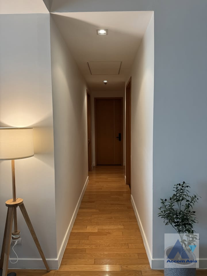 5  3 br Condominium For Sale in Sukhumvit ,Bangkok BTS Asok - MRT Sukhumvit at Millennium Residence @ Sukhumvit AA45885