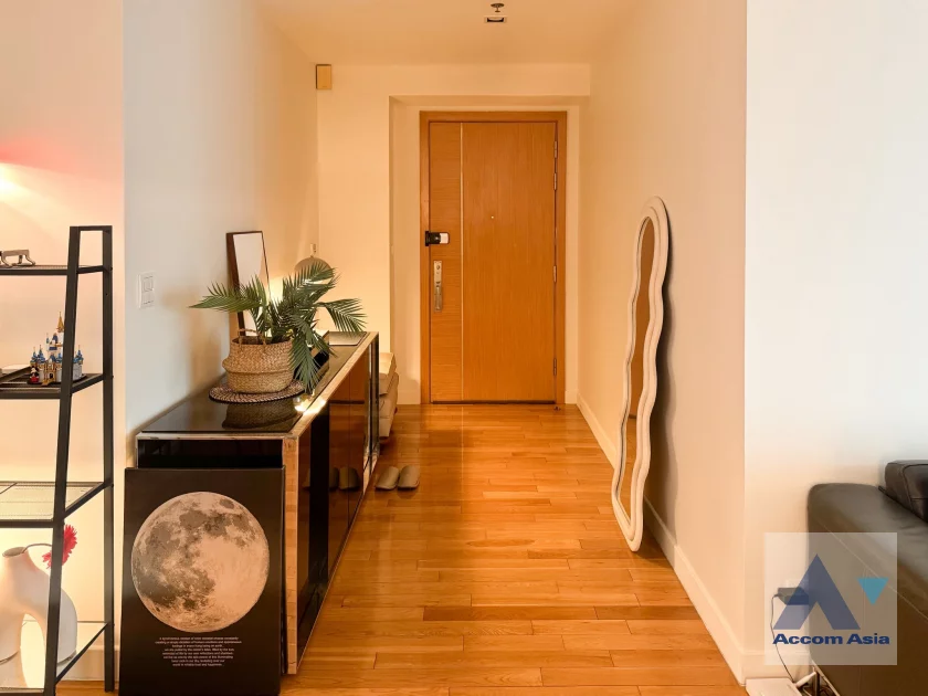 unit 3 Bedrooms  Condominium For Rent & Sale in Sukhumvit, Bangkok  near MRT Sukhumvit - BTS Asok (AA45885)