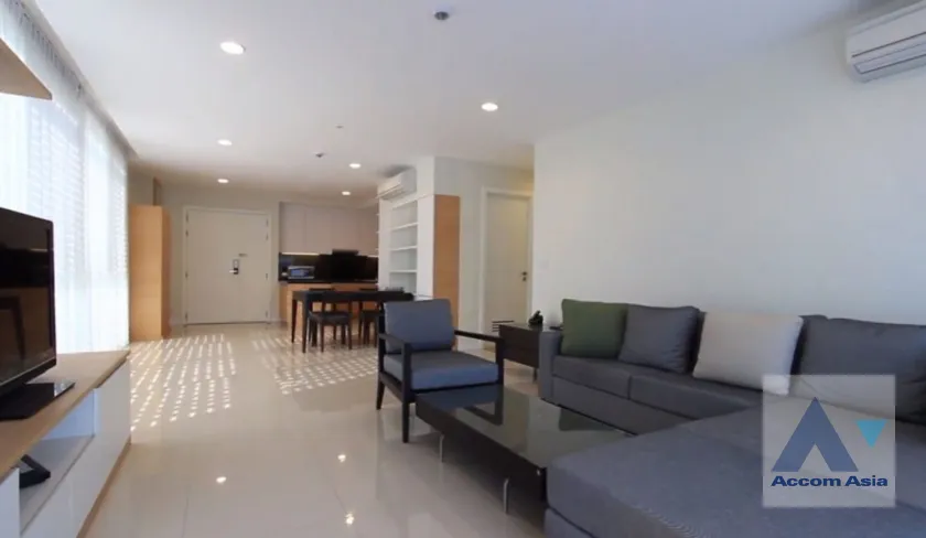 unit 2 Bedrooms  Apartment For Rent in Sukhumvit, Bangkok  near BTS Ekkamai (AA45886)