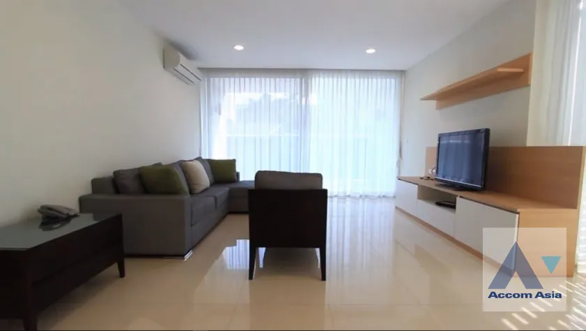 unit 2 Bedrooms  Apartment For Rent in Sukhumvit, Bangkok  near BTS Ekkamai (AA45886)
