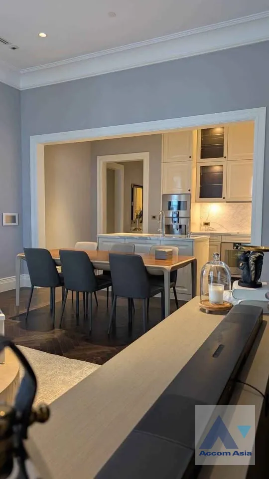 unitDuplex Condo |  3 Bedrooms  Condominium For Rent & Sale in Ploenchit, Bangkok  near BTS Ploenchit (AA45887)