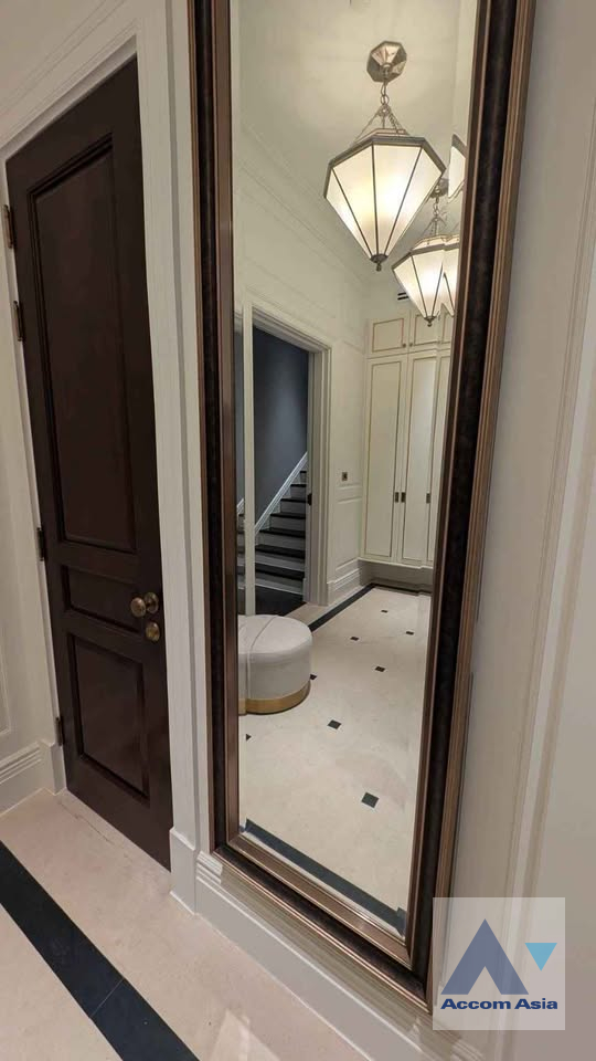 7  3 br Condominium for rent and sale in Ploenchit ,Bangkok BTS Ploenchit at 98 Wireless AA45887