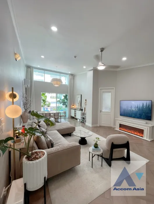 unitFully Furnished |  3 Bedrooms  Condominium For Rent & Sale in Sukhumvit, Bangkok  near BTS Ekkamai (AA45891)