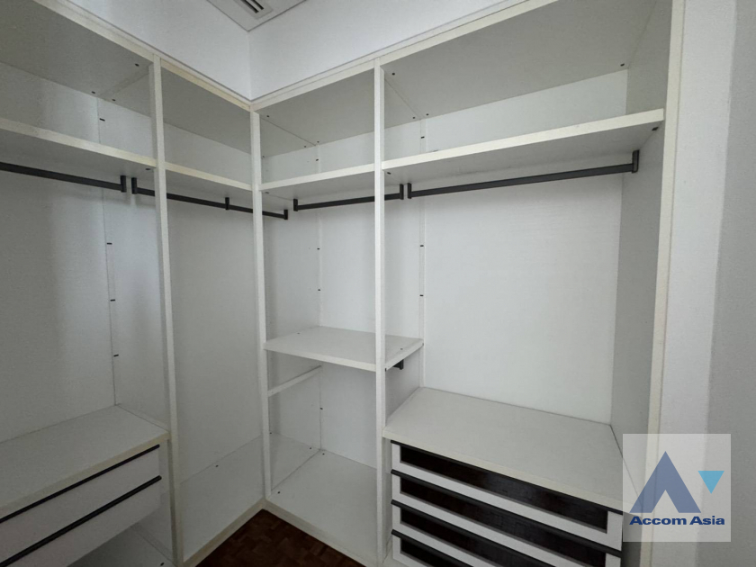 14  2 br Condominium For Rent in Silom ,Bangkok BTS Chong Nonsi at The Ritz Carlton Residences AA45894