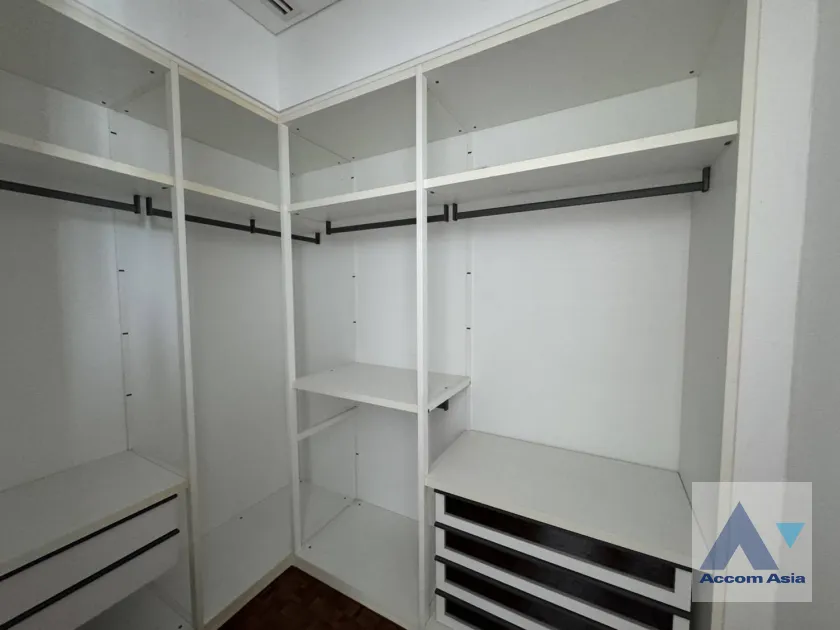14  2 br Condominium For Rent in Silom ,Bangkok BTS Chong Nonsi at The Ritz Carlton Residences AA45894