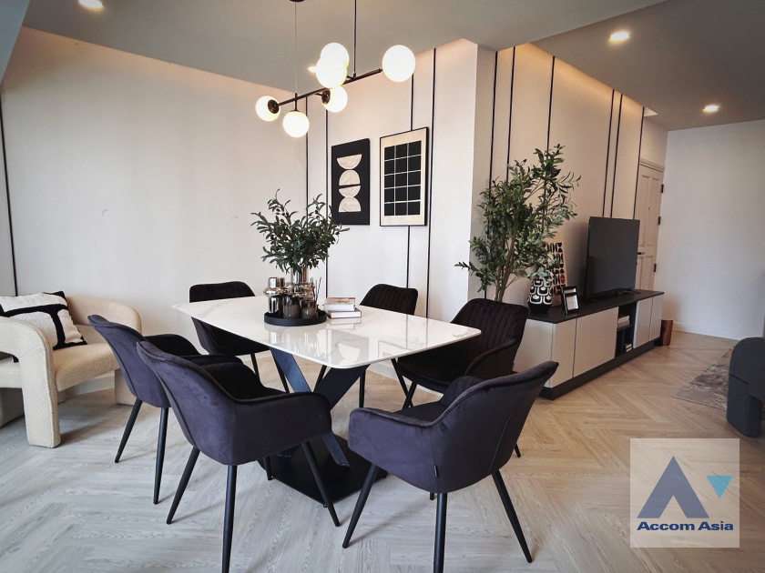 4  2 br Condominium For Sale in Sukhumvit ,Bangkok BTS Thong Lo at Top View AA45896