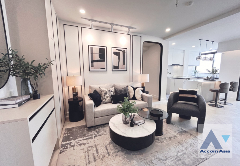  1  2 br Condominium For Sale in Sukhumvit ,Bangkok BTS Thong Lo at Top View AA45896