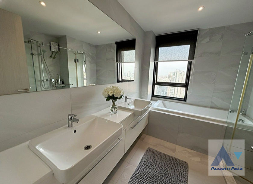 13  2 br Condominium For Rent in Sukhumvit ,Bangkok BTS Ekkamai at Rhythm Ekkamai AA45900