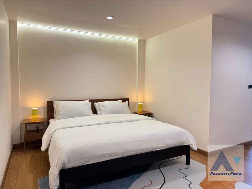 7  3 br Townhouse For Rent in Sukhumvit ,Bangkok BTS Punnawithi AA45901