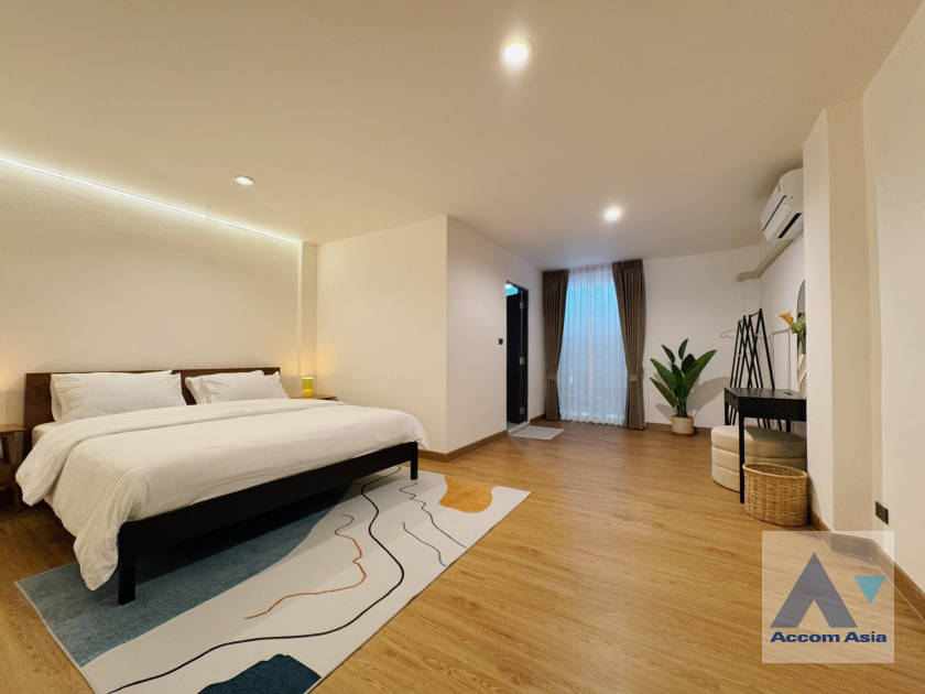 9  3 br Townhouse For Rent in Sukhumvit ,Bangkok BTS Punnawithi AA45901