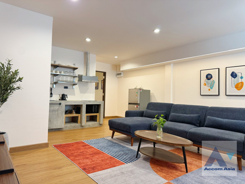  1  3 br Townhouse For Rent in Sukhumvit ,Bangkok BTS Punnawithi AA45901