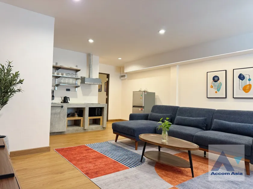  1  3 br Townhouse For Rent in Sukhumvit ,Bangkok BTS Punnawithi AA45901