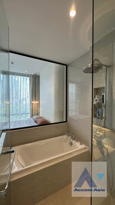 5  1 br Condominium For Sale in Ploenchit ,Bangkok BTS Ploenchit at MUNIQ Langsuan AA45902