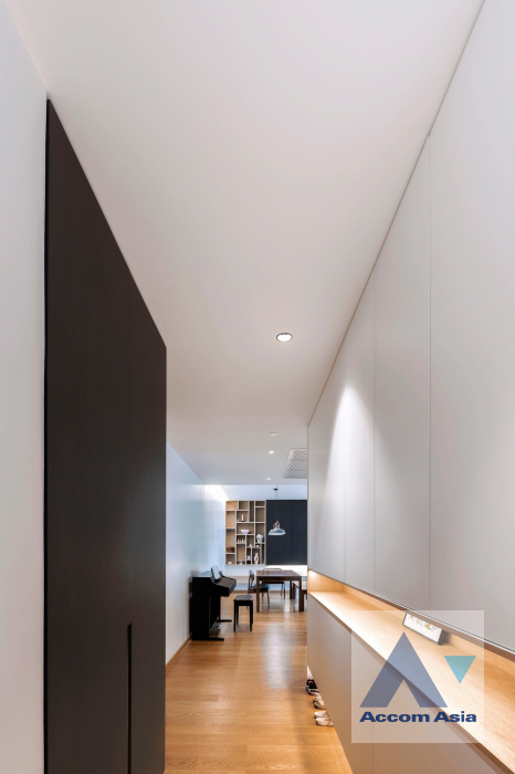 6  2 br Condominium For Sale in Sathorn ,Bangkok MRT Lumphini at Supreme Legend AA45904