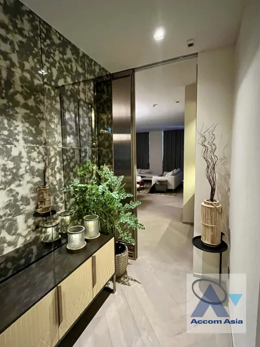 unit 2 Bedrooms  Condominium For Rent & Sale in Sathorn, Bangkok  near BTS Chong Nonsi (AA45905)