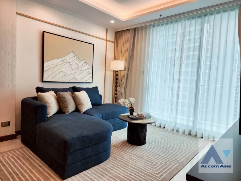 Corner Unit |  Supalai Oriental Sukhumvit 39 Condominium  2 Bedroom for Rent BTS Phrom Phong in Sukhumvit Bangkok