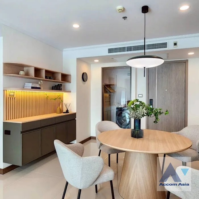 unitCorner Unit |  2 Bedrooms  Condominium For Rent in Sukhumvit, Bangkok  near BTS Phrom Phong (AA45907)