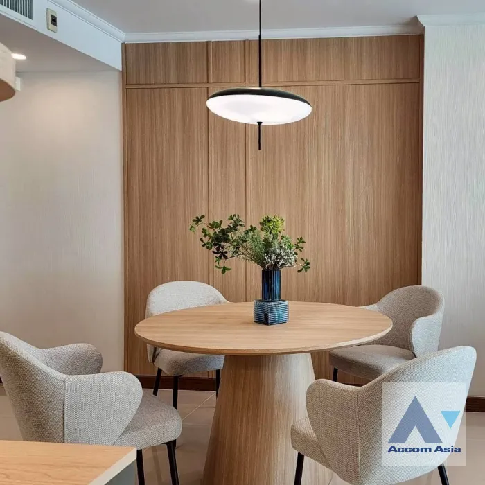 unitCorner Unit |  2 Bedrooms  Condominium For Rent in Sukhumvit, Bangkok  near BTS Phrom Phong (AA45907)