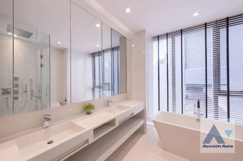 16  2 br Condominium for rent and sale in Sukhumvit ,Bangkok BTS Phrom Phong at Vittorio Sukhumvit 39 AA45908