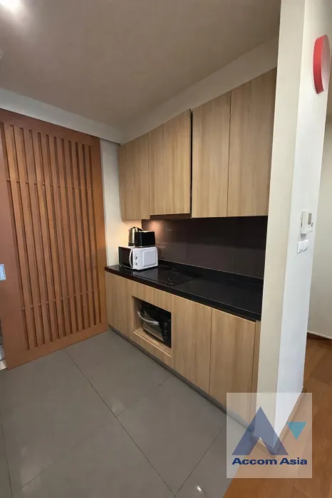 unitCorner Unit |  2 Bedrooms  Condominium For Rent & Sale in Sathorn, Bangkok  near BRT Thanon Chan - BTS Chong Nonsi (AA45911)