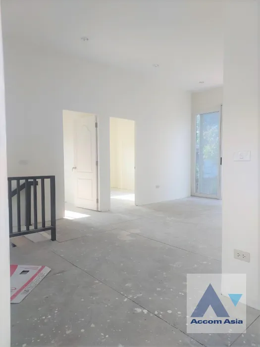 5  3 br House For Rent in Sukhumvit ,Bangkok BTS Phra khanong AA45912