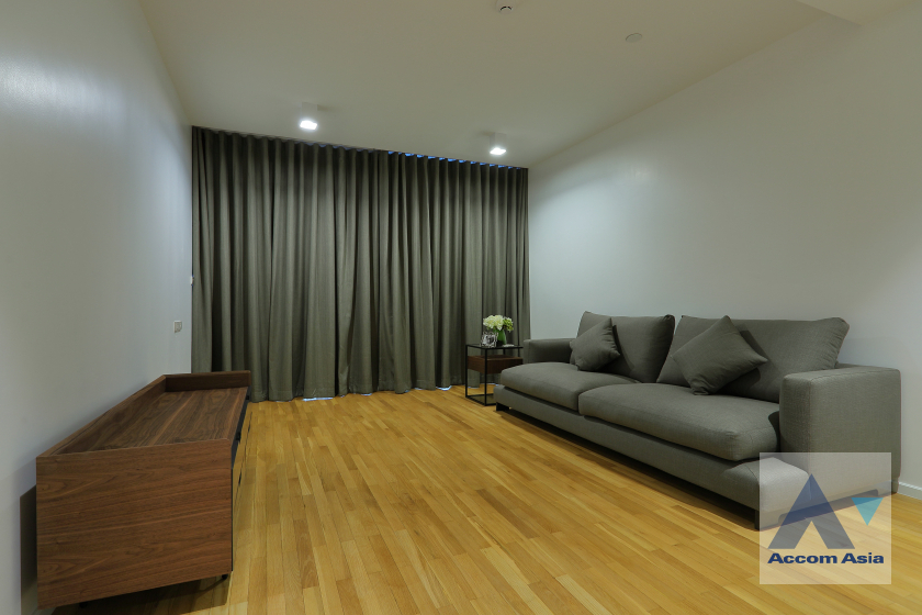 8  3 br Apartment For Rent in Sukhumvit ,Bangkok BTS Phrom Phong at High-Rise Serviced Apartment Near The Em District AA45916