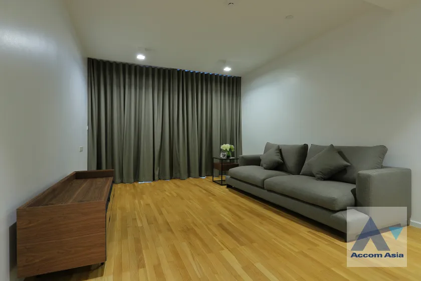 8  3 br Apartment for rent and sale in Sukhumvit ,Bangkok BTS Phrom Phong at High-Rise Serviced Apartment Near The Em District AA45916