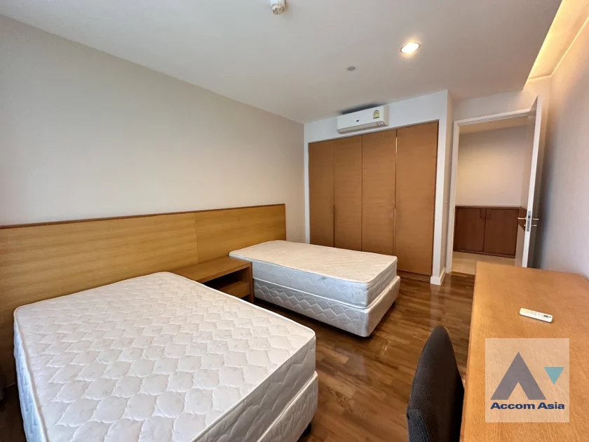 6  3 br Apartment For Rent in Sukhumvit ,Bangkok BTS Phrom Phong at High-Rise Residence , Ideal for Families AA45919