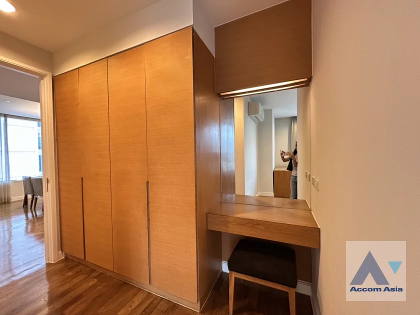 13  3 br Apartment For Rent in Sukhumvit ,Bangkok BTS Phrom Phong at High-Rise Residence , Ideal for Families AA45919