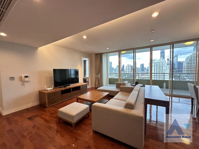  2  3 br Apartment For Rent in Sukhumvit ,Bangkok BTS Phrom Phong at High-Rise Residence , Ideal for Families AA45920