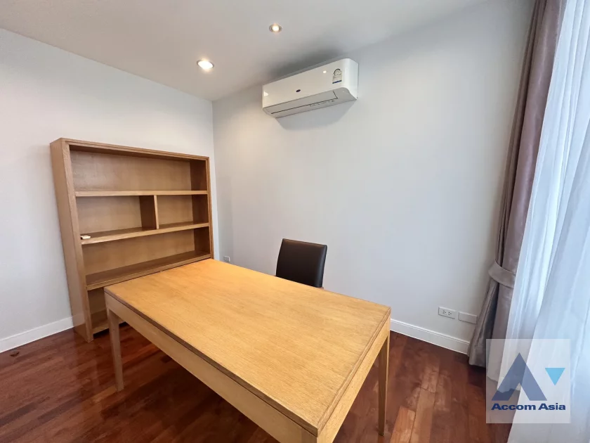 13  3 br Apartment For Rent in Sukhumvit ,Bangkok BTS Phrom Phong at High-Rise Residence , Ideal for Families AA45920