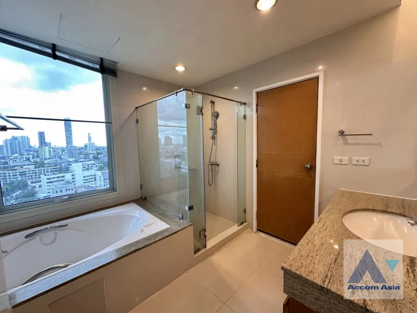 15  3 br Apartment For Rent in Sukhumvit ,Bangkok BTS Phrom Phong at High-Rise Residence , Ideal for Families AA45920