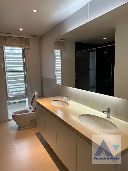 9  3 br Townhouse For Rent in Ploenchit ,Bangkok BTS Ploenchit AA45921