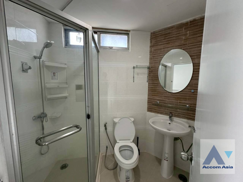 17  2 br Condominium For Rent in Ploenchit ,Bangkok BTS Ploenchit at Witthayu Complex AA45924