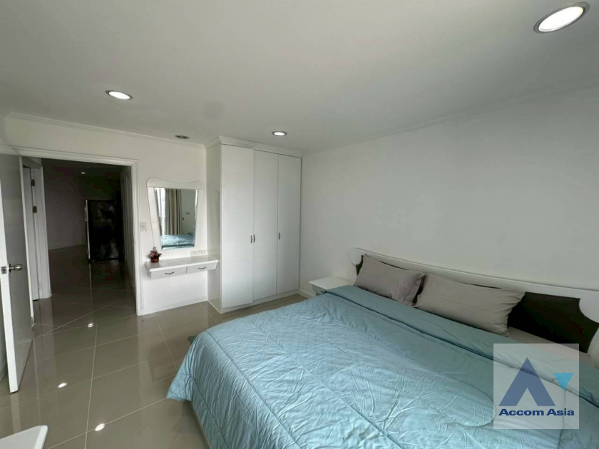 10  2 br Condominium For Rent in Ploenchit ,Bangkok BTS Ploenchit at Witthayu Complex AA45924