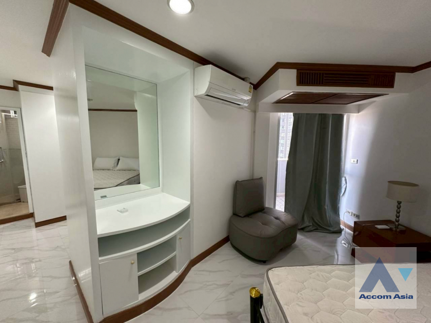 12  2 br Condominium For Rent in Ploenchit ,Bangkok BTS Ploenchit at Witthayu Complex AA45924